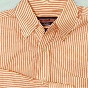 Vineyard vines Murray shirt. Medium